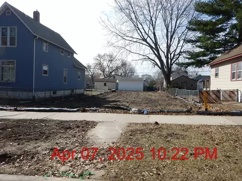 966 James Ave, Saint Paul, MN 55102