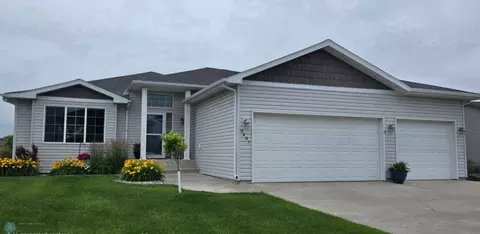 3497 50th St S, Fargo, ND 58104