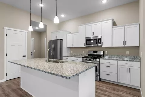 6027 399th St, North Branch, MN 55056