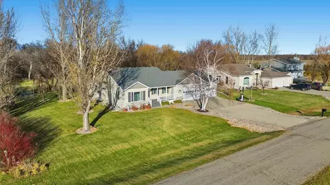1311 Cossette Dr S, Fargo, ND 58104
