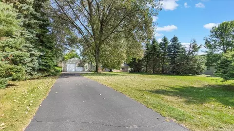 Exterior - 2520 Cooper Ave S, Saint Cloud, MN 56301 photo 11 of 13