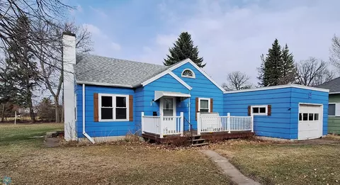 2023 Myrtle Ave, Hoople, ND 58243