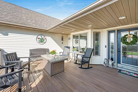 1220 June Ct, Windom, MN 56101 photo 3
