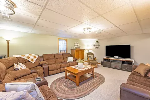 1220 June Ct, Windom, MN 56101 photo 34