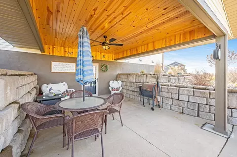 1220 June Ct, Windom, MN 56101 photo 7