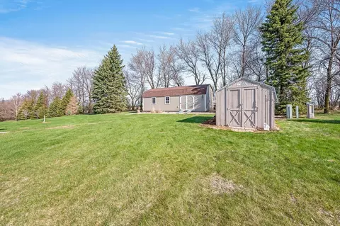 1220 June Ct, Windom, MN 56101 photo 9