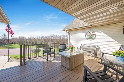 1220 June Ct, Windom, MN 56101 photo 4