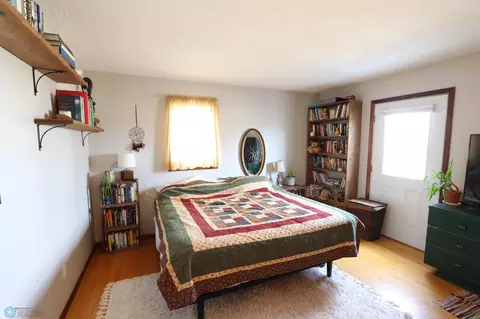 Bedroom - 101 E Mckenzie Ave, Strathcona, MN 56759 photo 3 of 4