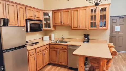 6373 Wynne Creek Dr #112, Biwabik, MN 55708