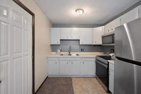 Kitchen - 1016 12th Ave SE, Saint Cloud, MN 56304 photo 1 of 1