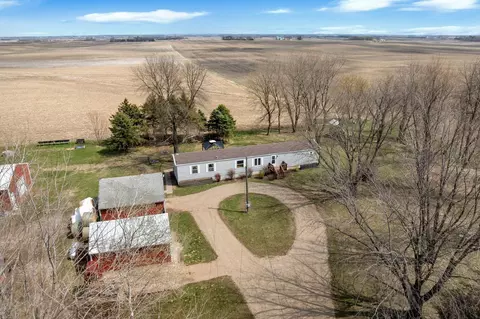 10771 SW 62nd Ave, Ellendale, MN 56026