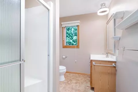 Bath - 7371 Old Mill Rd, Centerville, MN 55038 photo 2 of 3