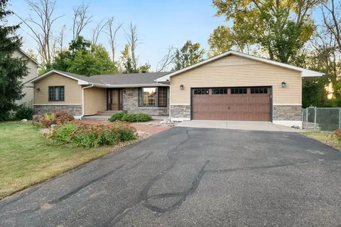 7371 Old Mill Rd, Centerville, MN 55038