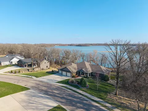 View/Area - 2313 9th St W, Albert Lea, MN 56007 photo 3 of 18