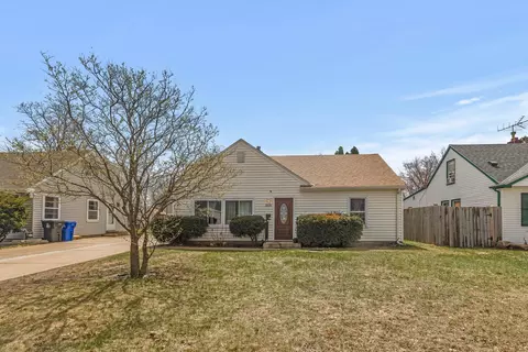 2038 Lacrosse Ave, Saint Paul, MN 55119