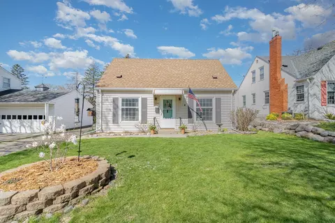 1261 Cherokee Ave, West Saint Paul, MN 55118