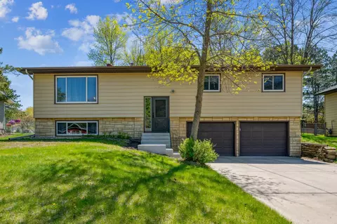 1401 Mitchell Dr, Faribault, MN 55021