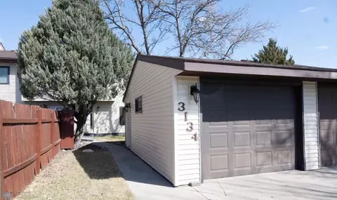 3134 23rd St S, Fargo, ND 58103
