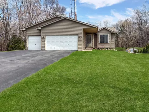 3816 Chase Ave, Anoka, MN 55303