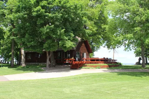 47654 Edgewater Cir, Garrison, MN 56450 photo 2