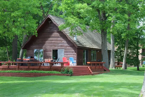 47654 Edgewater Cir, Garrison, MN 56450