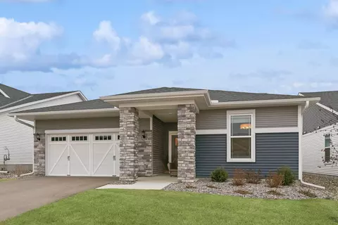 270 Robin Ave, Chaska, MN 55318