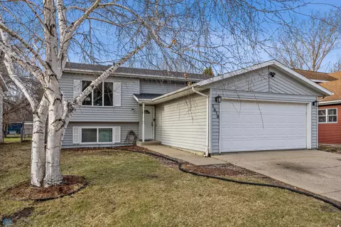 1614 35th Ave S, Fargo, ND 58104