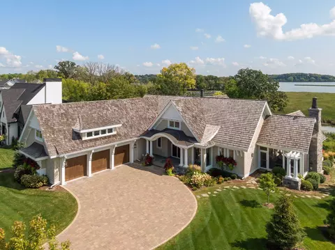 3770 Woodland Cove Pkwy, Minnetrista, MN 55331