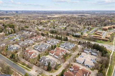 View/Area - 5342 Highpointe Dr, Bloomington, MN 55437 photo 2 of 3