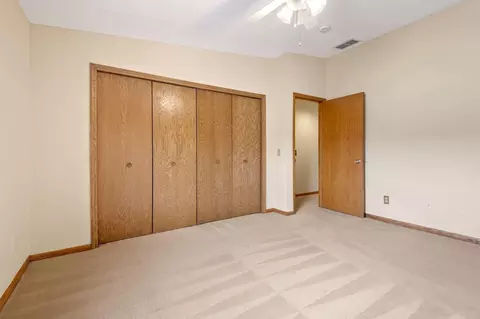 Bedroom - 5342 Highpointe Dr, Bloomington, MN 55437 photo 4 of 4