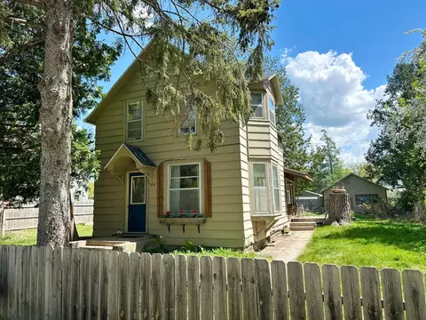 618 N Pokegama Ave, Grand Rapids, MN 55744