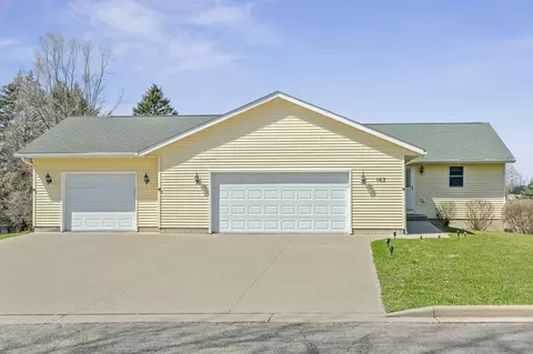 163 Tower Heights Rd, Prescott, WI 54021