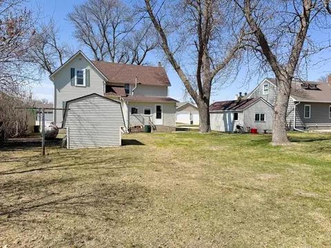 Exterior - 202 1st St E, Chokio, MN 56221 photo 7 of 8