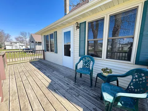 Exterior - 202 1st St E, Chokio, MN 56221 photo 3 of 8