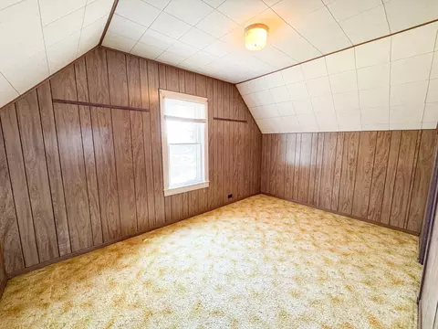 Bedroom - 202 1st St E, Chokio, MN 56221 photo 5 of 10