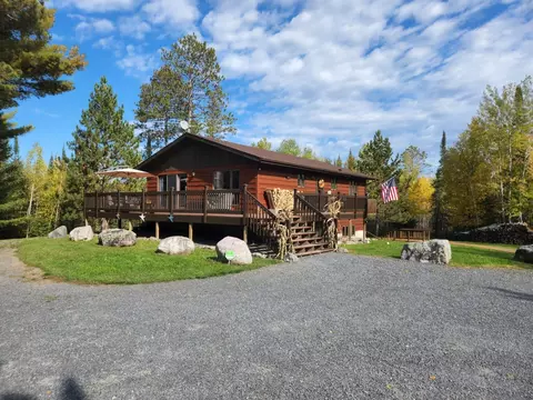 9664 Gamma Rd, Ray, MN 56669