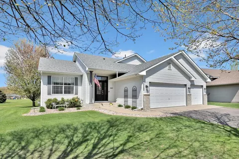 18669 Dylan Dr, Farmington, MN 55024
