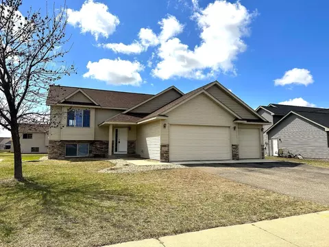 20304 Prairie Dr, Big Lake, MN 55309