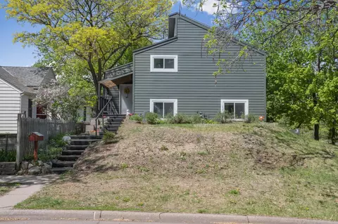 613 Cromwell Ave, Saint Paul, MN 55104