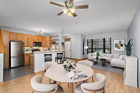 2566 Ellis Ave #110, Saint Paul, MN 55114