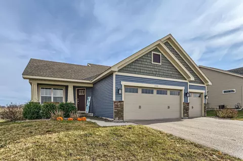 Exterior - 1133 Stonebridge Path, Jordan, MN 55352 photo 2 of 6