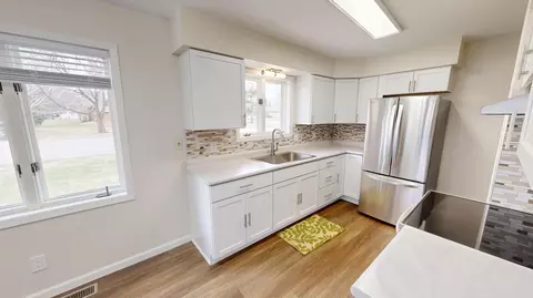 Kitchen - 2304 3rd Ave SE, Willmar, MN 56201 photo 2 of 4