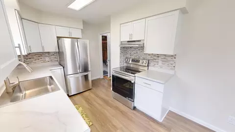 Kitchen - 2304 3rd Ave SE, Willmar, MN 56201 photo 3 of 4