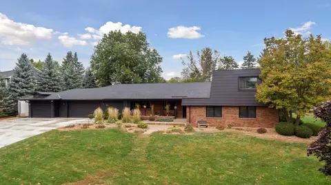 40 Valley Ln, Hastings, MN 55033