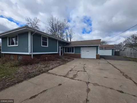8504 Edison St NE, Blaine, MN 55449