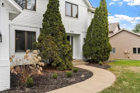 4733 Pebble Beach Way, Eagan, MN 55123 photo 2