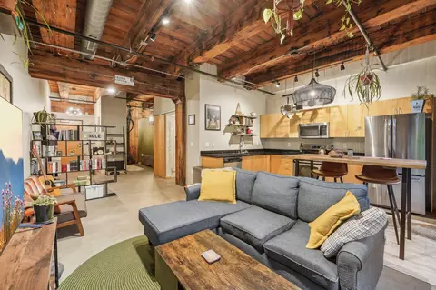 406 Wacouta St #308, Saint Paul, MN 55101