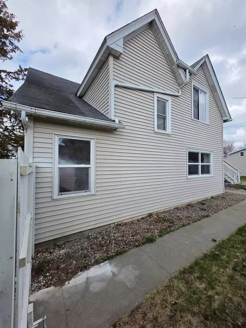 891 Geranium Ave E, Saint Paul, MN 55106 photo 3
