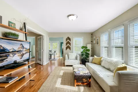 3465 Crystal Pl, Wayzata, MN 55391