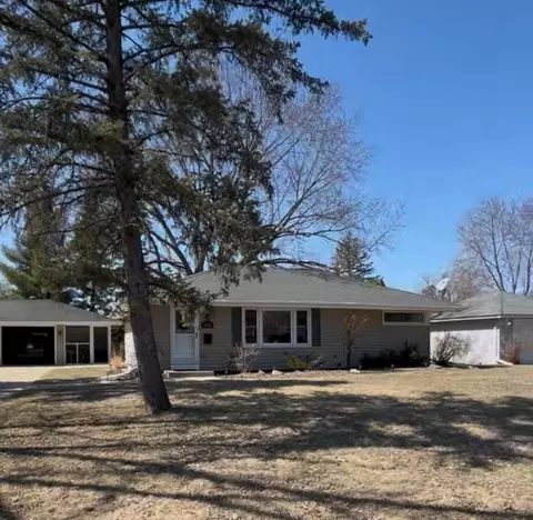 8816 10th Ave S, Bloomington, MN 55420